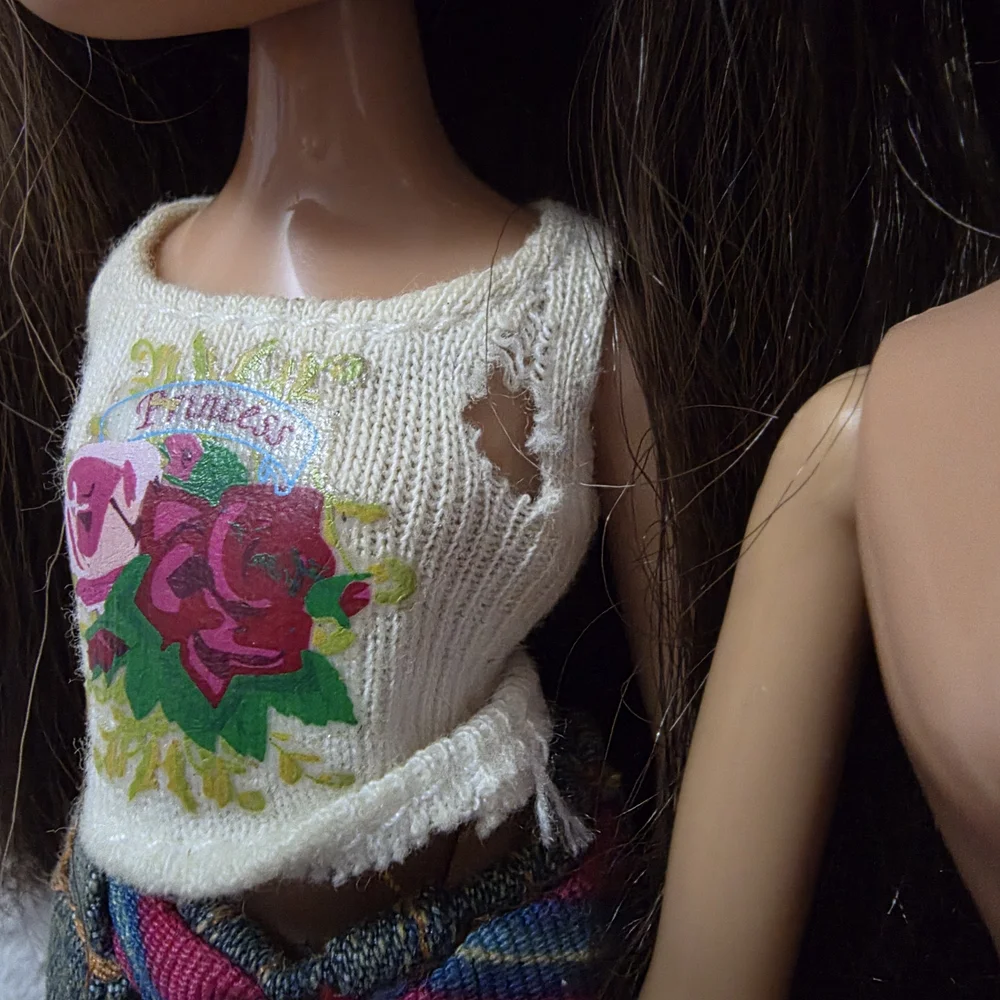 Vintage 2004 Bratz Funk Out Yasmin Duo with Original Outfit and Shoes - Picture 6 of 10